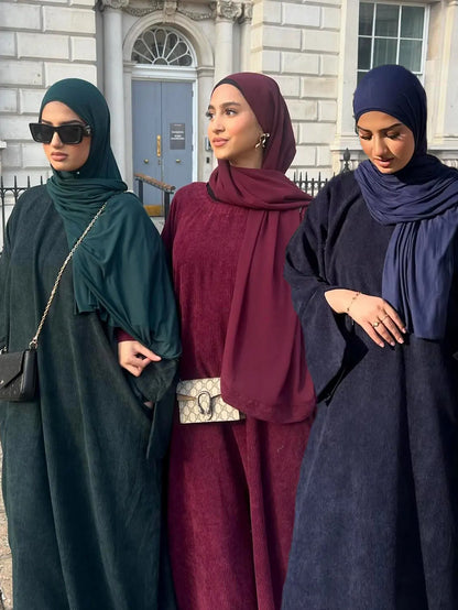 2025 Hot Sells Muslim Winter Abaya with Cuff Slits Middle East Style for Saudi Qatar Ramadan Celebrations and Chilly Season Wear