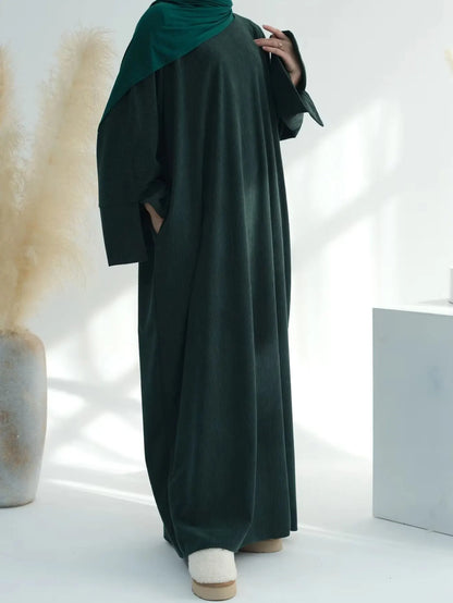 2025 Hot Sells Muslim Winter Abaya with Cuff Slits Middle East Style for Saudi Qatar Ramadan Celebrations and Chilly Season Wear